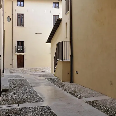 Dimora Zuzi Apartment